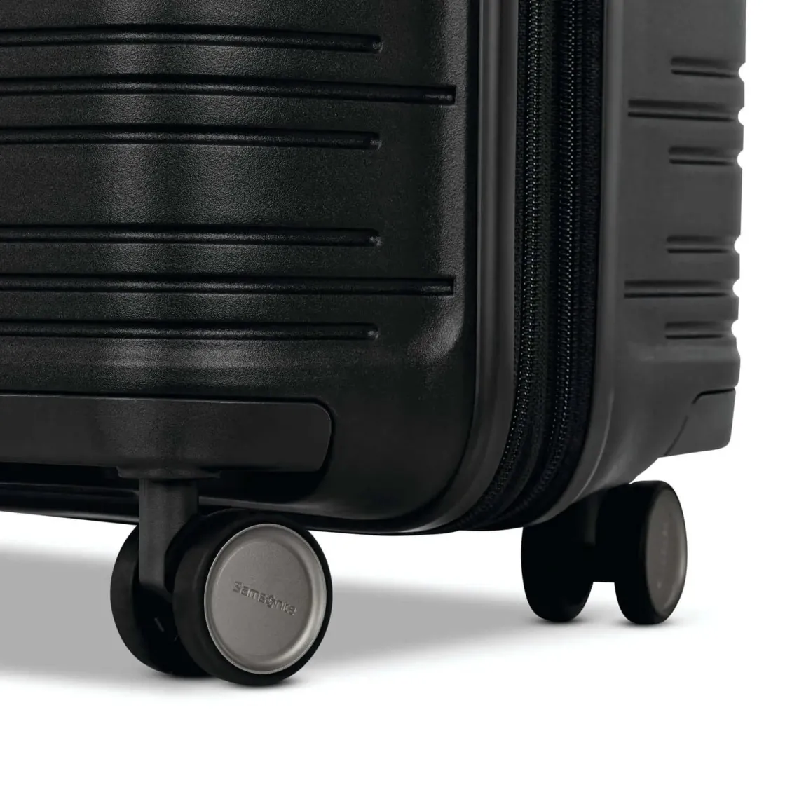 New Samsonite Elevation Plus Hardside Carry-On Spinner